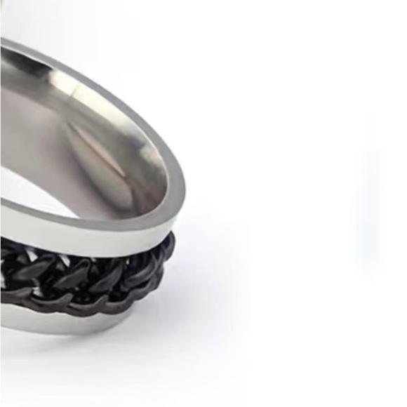 Silver Black Chain Anxiety Fidget Spinner Ring - Picture 3 of 4